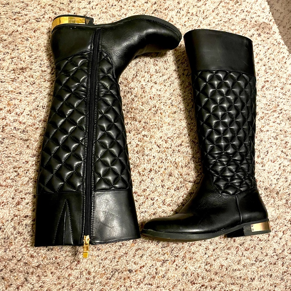 Vince Camuto Fianna boot. Size 7